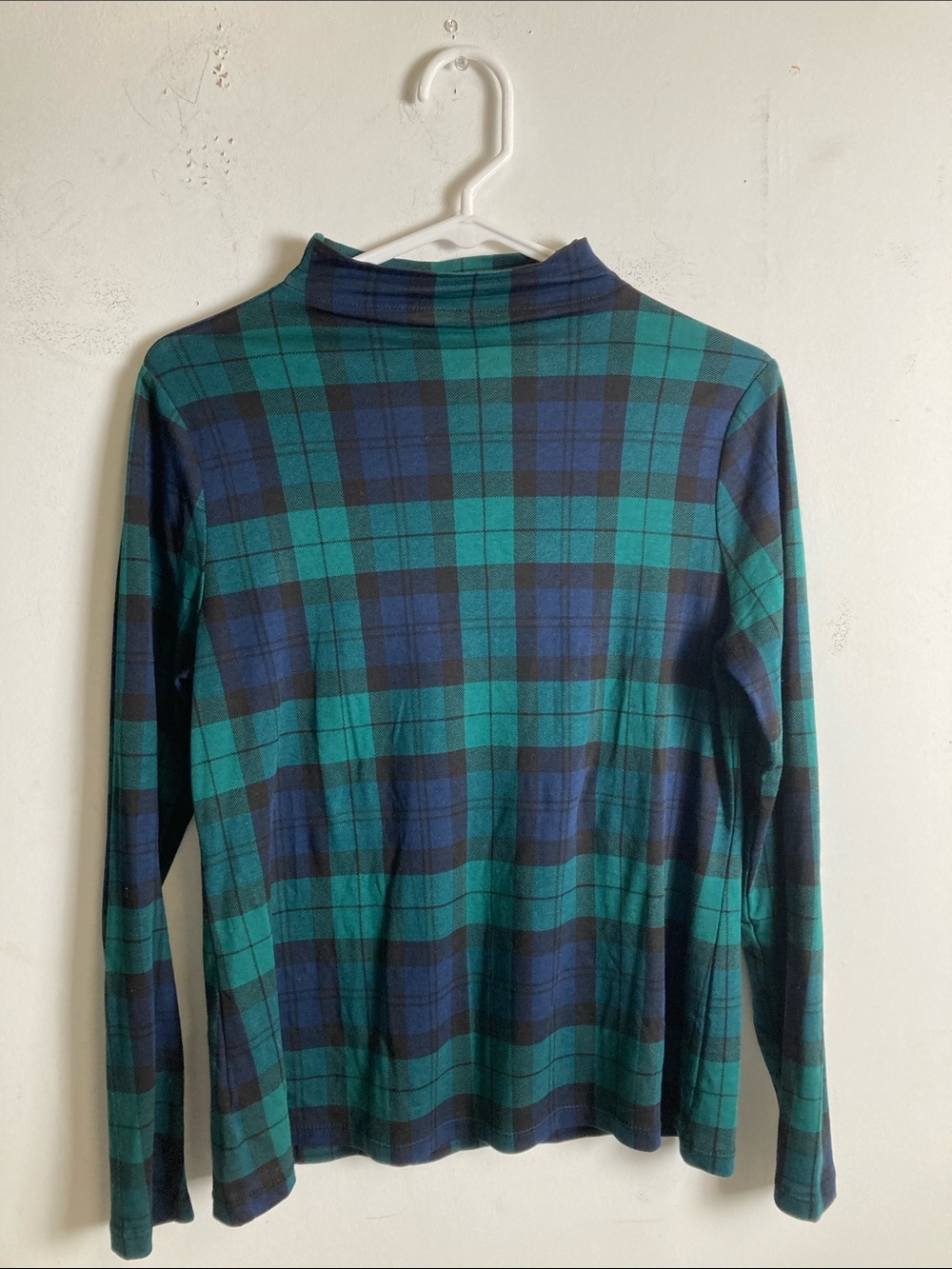 Ann Taylor Green and Black Plaid Mock Neck Long Sleeve Top